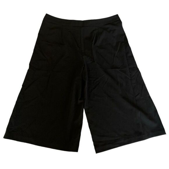 Briggs size 12 Petite black dress bermudas - Picture 9 of 9